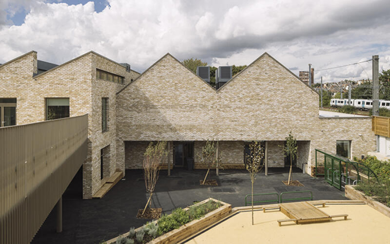 Building - Education - Kingsgate Primary School - London