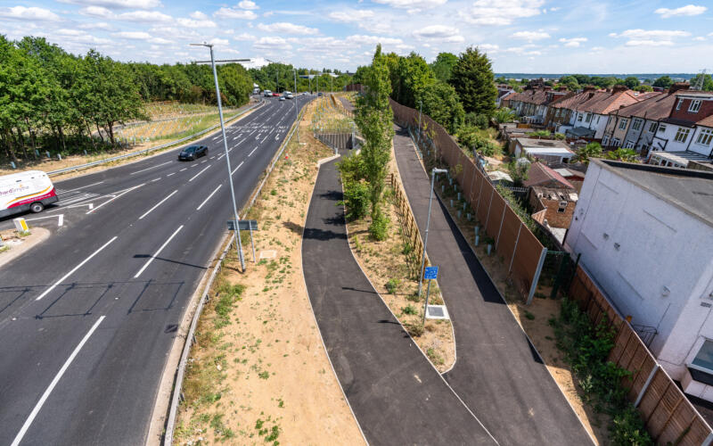 M25 J25 Southern NMU path and roundabout