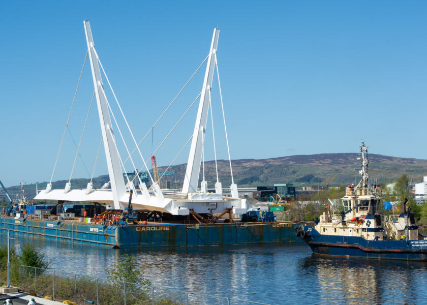 The first section of the road bridge over the River Clyde arrives in Renfrewshire